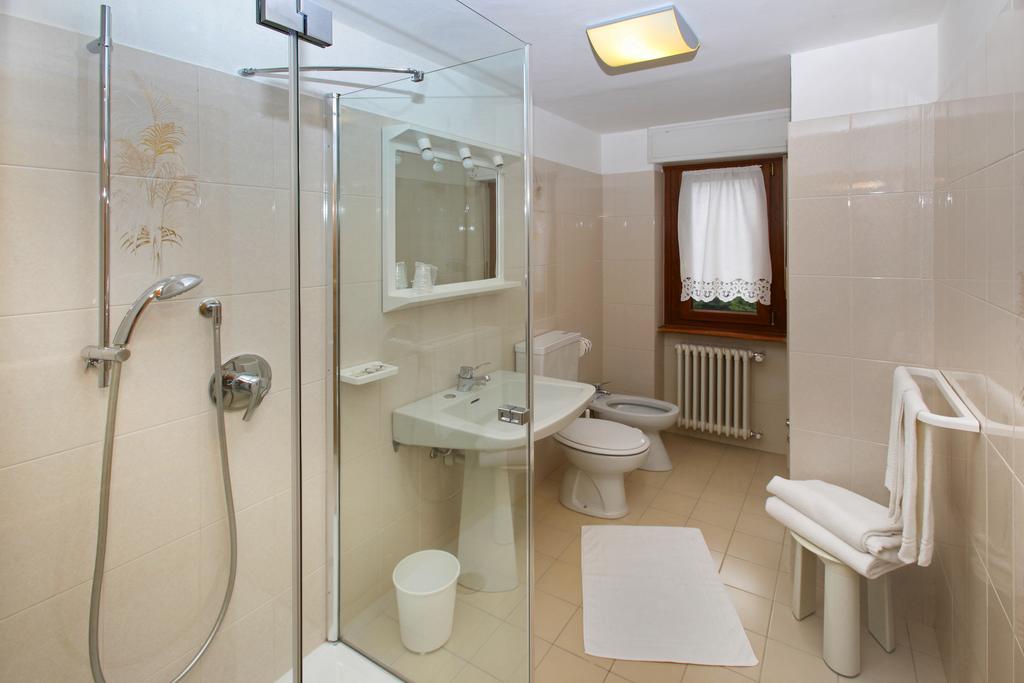 Oulx Hotel Biancaneve חדר תמונה